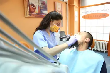 Dental Care lečenje zuba