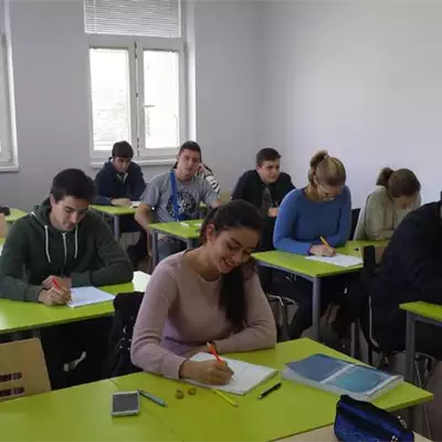 Korak napred za srednjoškolce