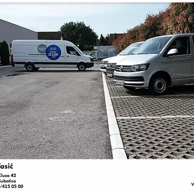 AK Tasić privredna i putnička vozila