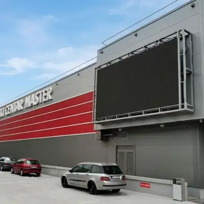 sc-master-parking-spolja2
