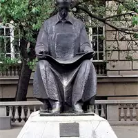 Spomenik Nikoli Tesli