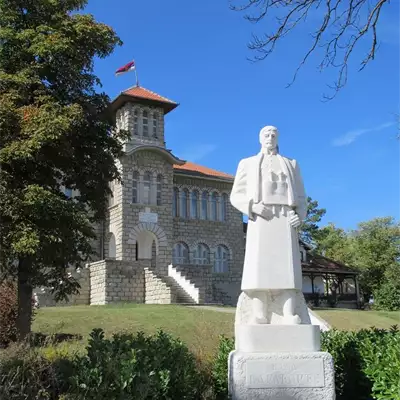 Spomenik Karađorđu slika 1