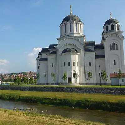 Crkva Vaskrsenja Gospodnjeg slika 1