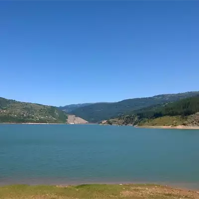 Zavojsko jezero slika 1