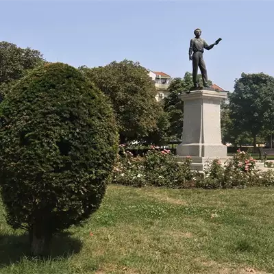 Spomenik Puškinu slika 2