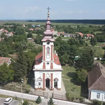 Crkva Svetih Arhangela Mihaila i Gavrila slika 1
