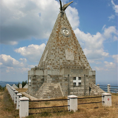 Spomen kosturnica na Gučevu slika 1