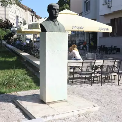 Spomenik Miki Alasu slika 1