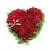 Cvećara Kazablanka ruže u obliku srca