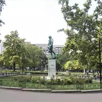 Spomenik Dositeju Obradoviću