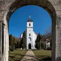 Manastir Petkovica Sisatovac