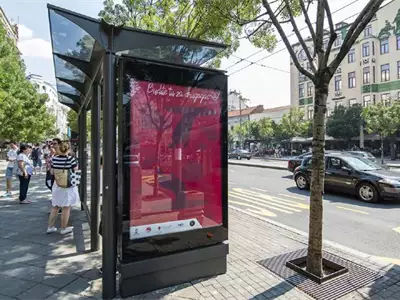 Alma Quattro outdoor advertising