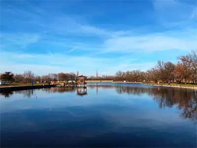 Jezero City Park - Park & Recreational Area