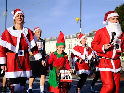 Race of Santa Clauses in Palić | Tourist Calendar of Serbia