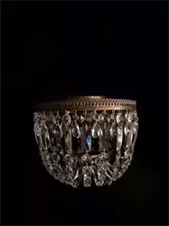 efektna zidna lampa
