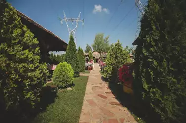 Tobogan i igralište Mirovica