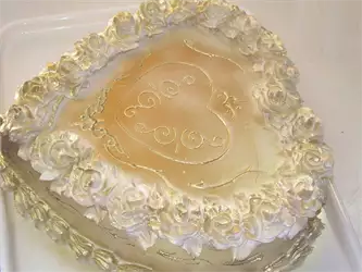 Slatko srce svadbene torte