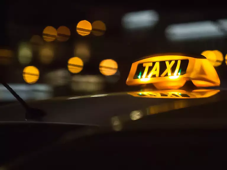 Taxi službe