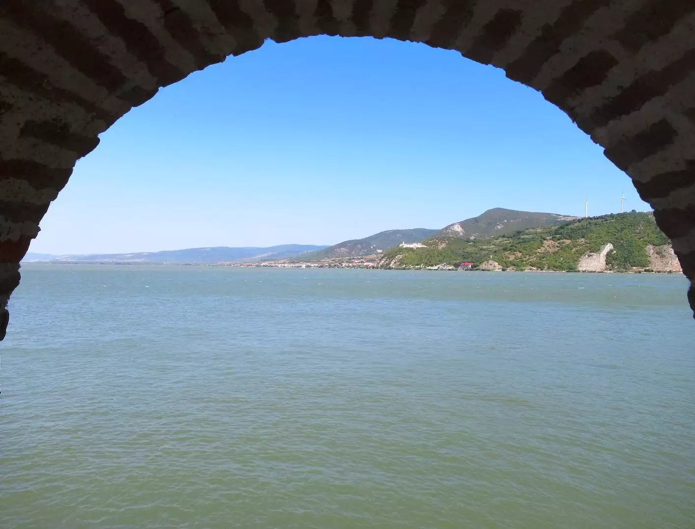 Pogled na Dunav sa Golubačke tvrđave