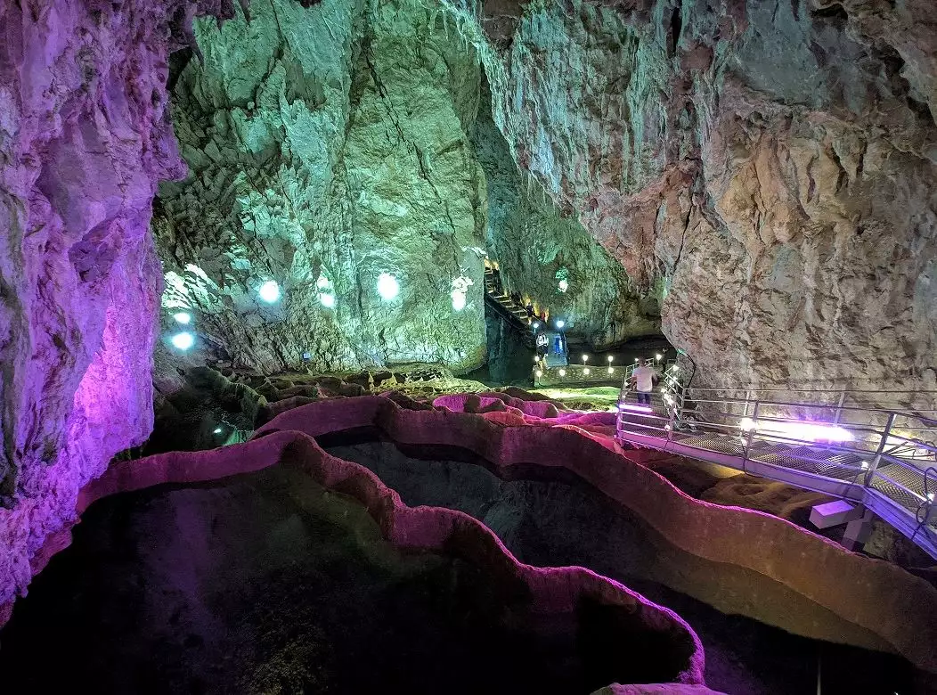 Stopića Cave, travertine pools