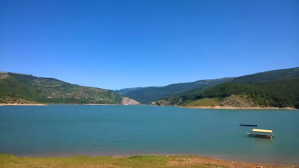 Zavojsko jezero