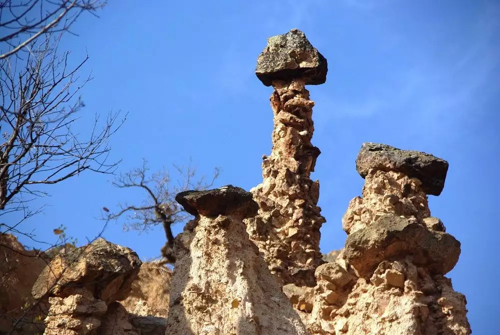 Earthen Pillar by Bogdan Balaban