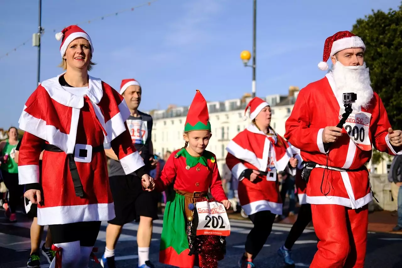 Race of Santa Clauses in Palić | Tourist Calendar of Serbia