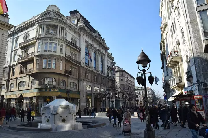 street-3293556_960_720
