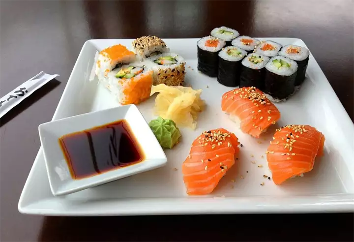 sushi-599721_1920