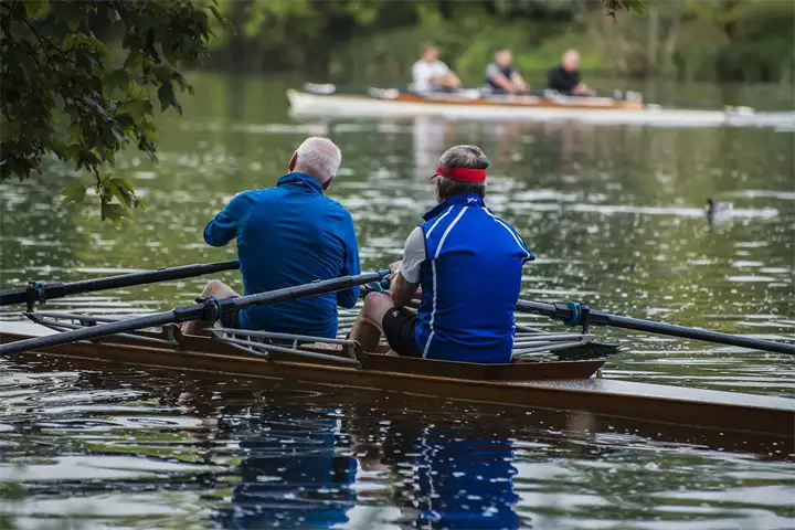rowing-2891666_1920