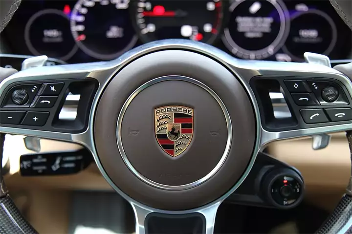 porsche-2222287_1280