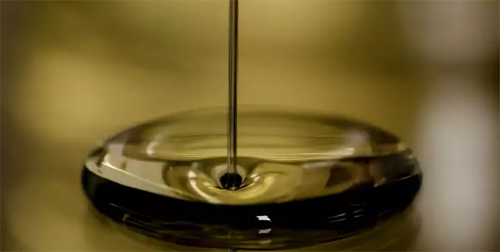 oil-696579_1920