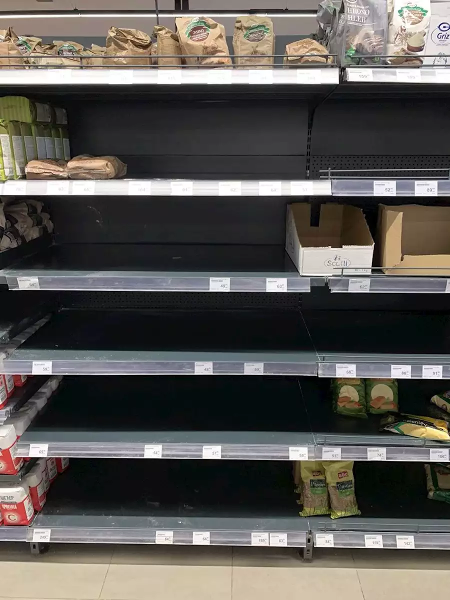 Nestašica brašna u prodavnicama u Srbiji